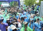 Diterpa Hujanpun Ribuan Pendukung Padati Kampanye Antos – Lendra di Desa Gedang