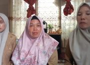 Belasan Tahun Mengabdi Tiga Guru Honorer SD 043/XI Koto Renah Mendadak Dirumahkan, Ada Apa??