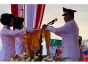 Semarak HUT RI ke-80, Wabup Murison Pimpin Upacara Penurunan Bendera